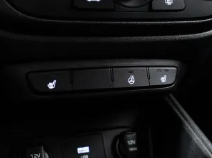 Hyundai  10