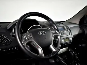 Hyundai  10