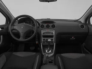 Peugeot  8
