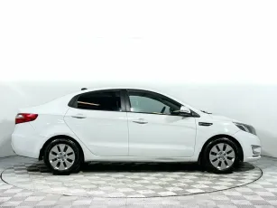Kia  4