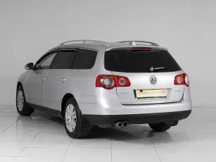 Volkswagen  4