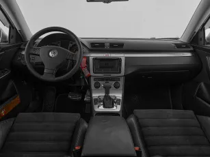 Volkswagen  8