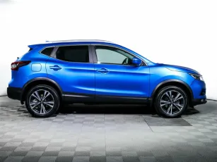 Nissan  4