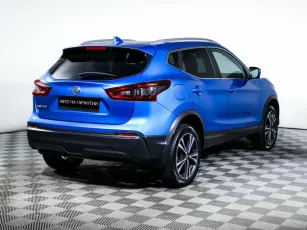 Nissan  5