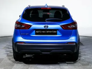 Nissan  6
