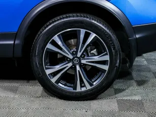 Nissan  8