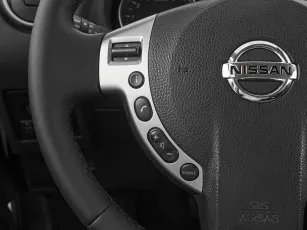 Nissan  11