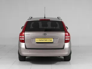 Kia  6