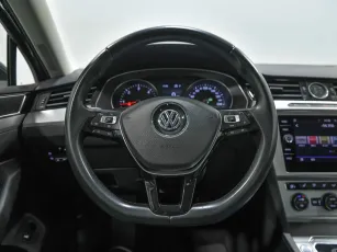Volkswagen  7