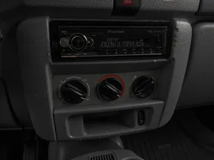Renault  13