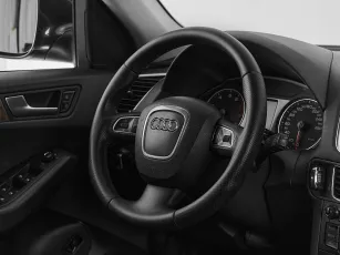 Audi  10