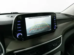 Hyundai  11