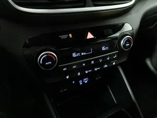 Hyundai  12