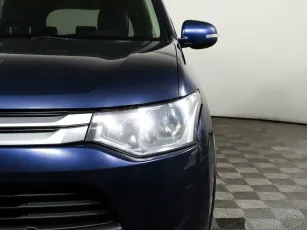 Mitsubishi  7