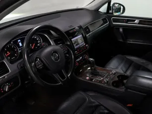 Volkswagen  8
