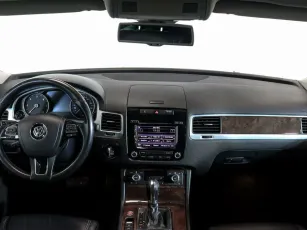 Volkswagen  9