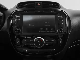 Kia  16