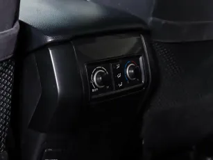 Toyota  17