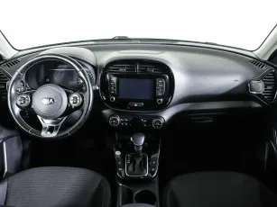 Kia  11
