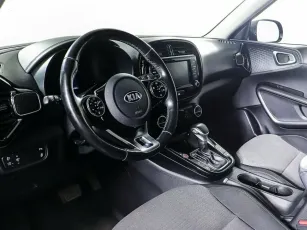 Kia  12