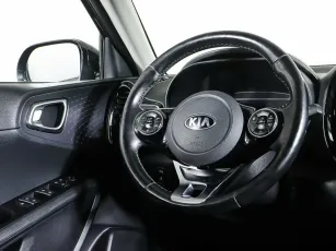 Kia  13