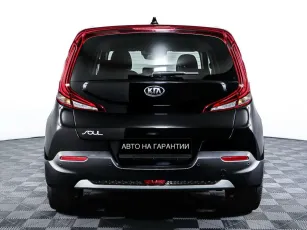 Kia  6