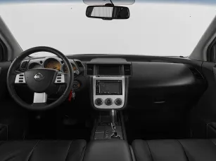 Nissan  8