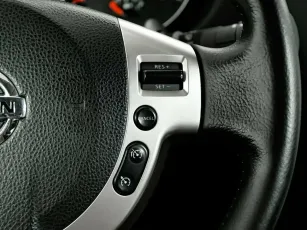 Nissan  10
