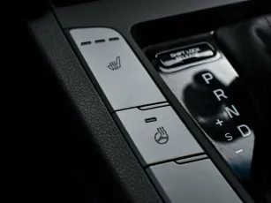 Hyundai  11