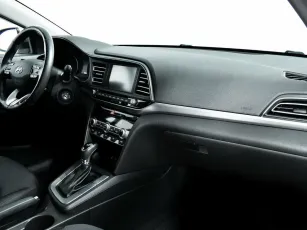 Hyundai  7