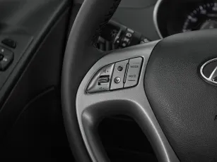 Hyundai  11