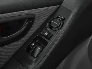 Hyundai  11