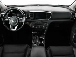 Kia  8