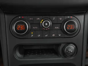 Nissan  11