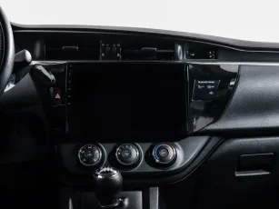 Toyota  8