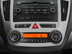 Kia  14
