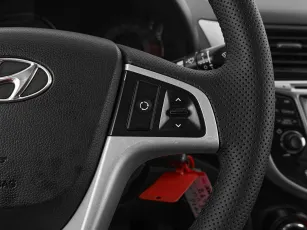 Hyundai  12