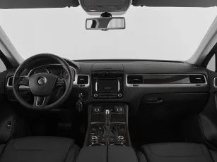 Volkswagen  8
