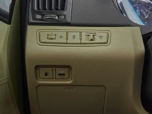 Hyundai  13