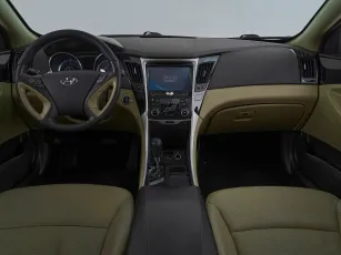 Hyundai  8