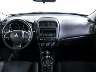 Mitsubishi  9