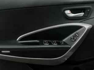 Hyundai  13