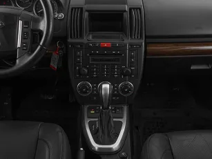 Land Rover  17