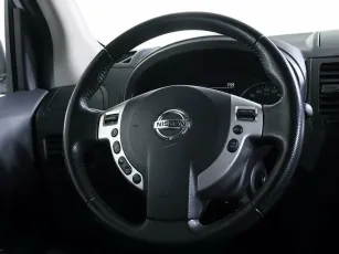 Nissan  11