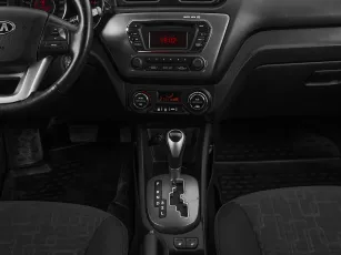 Kia  15