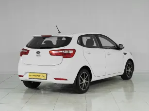 Kia  6