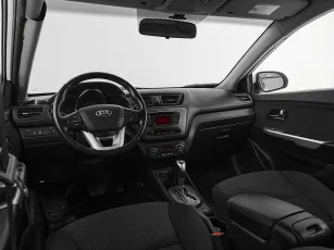 Kia  7