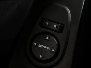 Hyundai  13