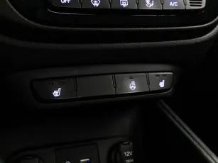 Hyundai  10