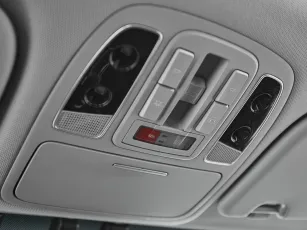 Kia  23